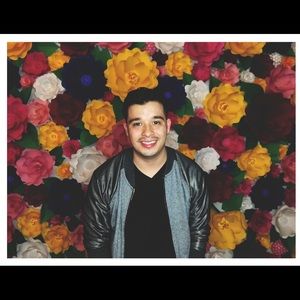 Meet your Posher, Caesar